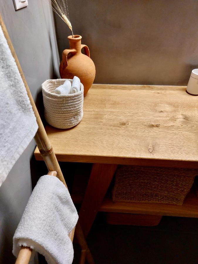 Christina-Anna Athens City Center Walking Distance To Everywhere And Acropolis, In One Of The Most Favorable Locations By National Gardens And Zoo, Hellenic Parliament In Syntagma And Stylish Exquisite Kolonaki Cozy Renovated Apartment מראה חיצוני תמונה
